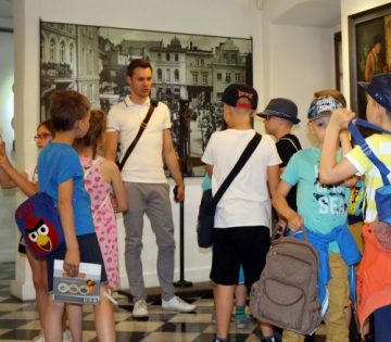 W poszukiwaniu teatralnych i muzealnych skarbów - Relacja z wycieczki do Muzeum Ziemi Wschowskiej